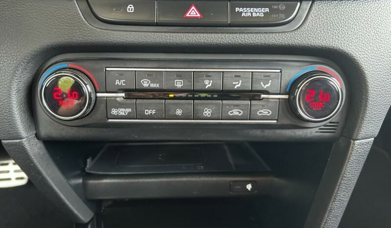 
								KIA XCeed full									