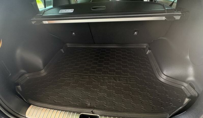 
								KIA Sportage full									