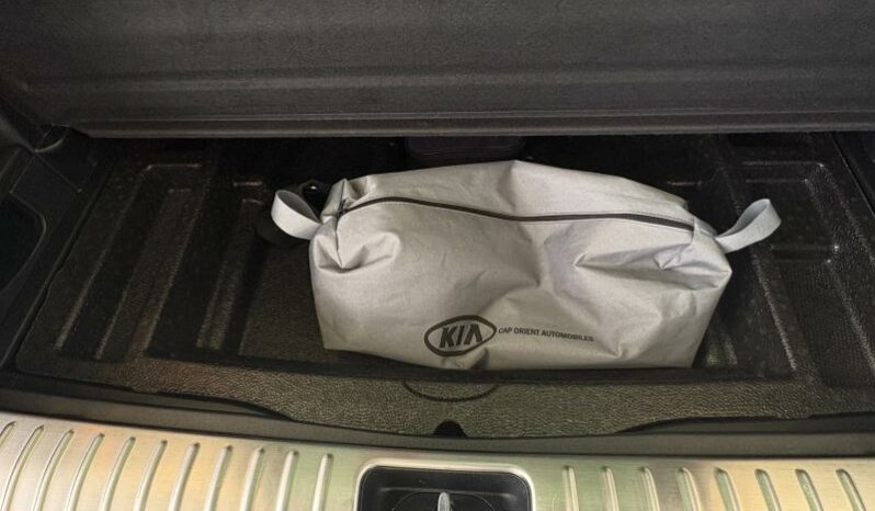 
								KIA Sportage full									