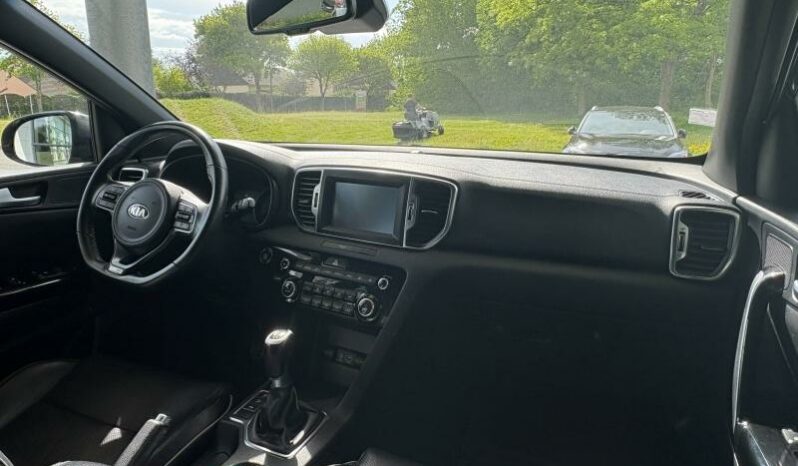 
								KIA Sportage full									