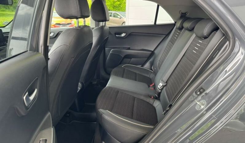 
								KIA Rio full									