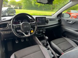 
										KIA Rio full									