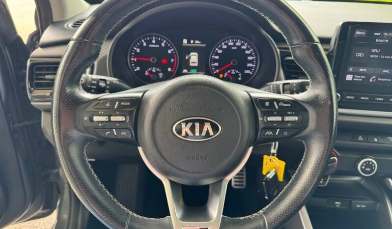 
								KIA Rio full									
