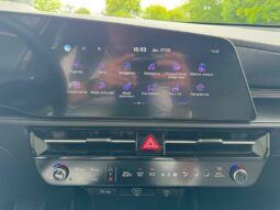 
										KIA Niro full									