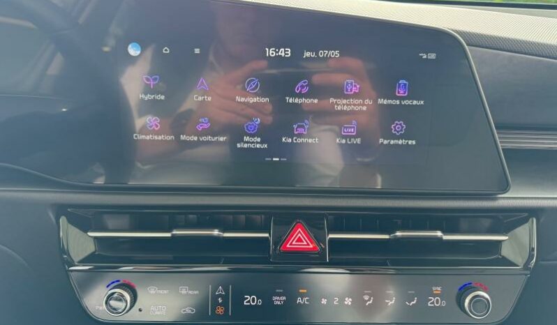
								KIA Niro full									