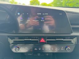 
										KIA Niro full									