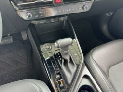 
										KIA Niro full									