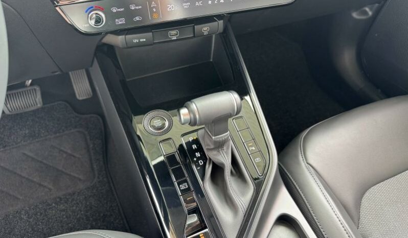 
								KIA Niro full									