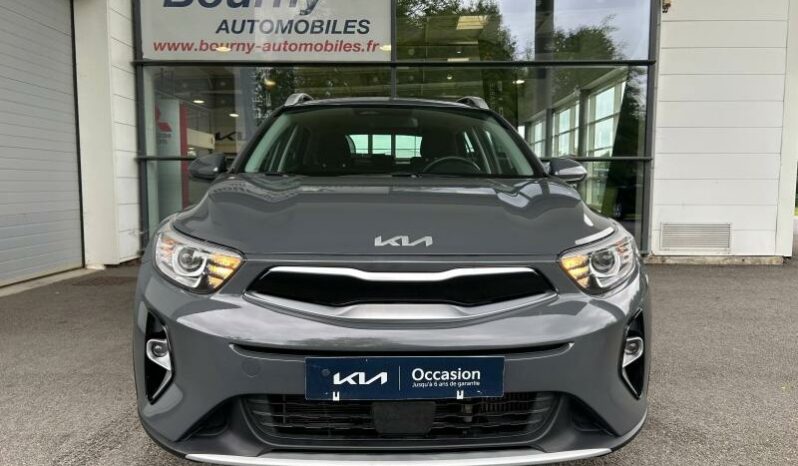 
								KIA Stonic full									