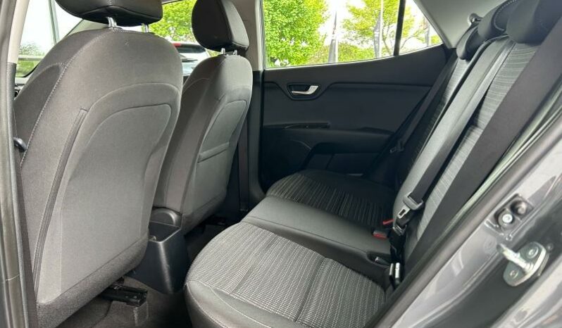 
								KIA Stonic full									