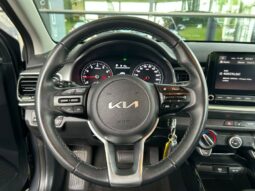 
										KIA Stonic full									