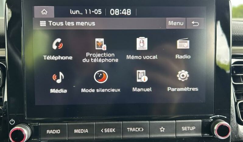 
								KIA Stonic full									