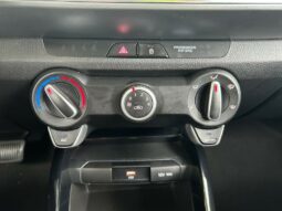 
										KIA Stonic full									