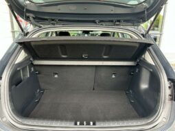 
										KIA Stonic full									