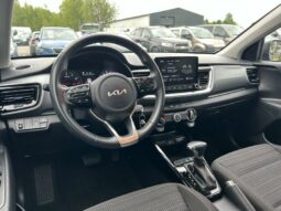 
										KIA Stonic full									