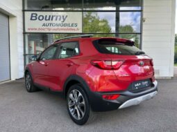 
										KIA Stonic full									