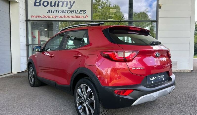 
								KIA Stonic full									