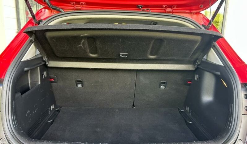 
								KIA Stonic full									