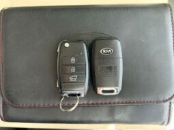 
										KIA Stonic full									