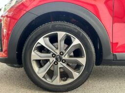 
										KIA Stonic full									