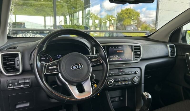 
								KIA Sportage full									
