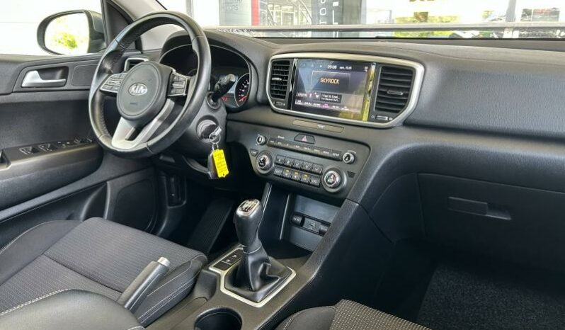 
								KIA Sportage full									