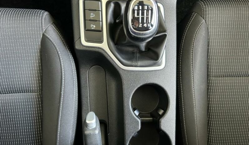
								KIA Sportage full									
