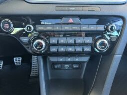 
										KIA Sportage full									