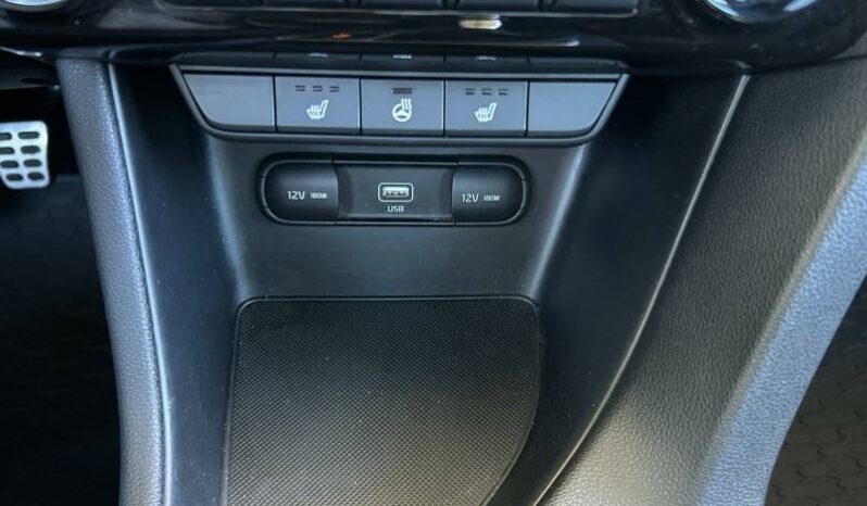 
								KIA Sportage full									