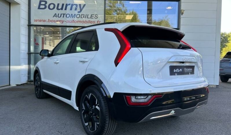 
								KIA Niro full									