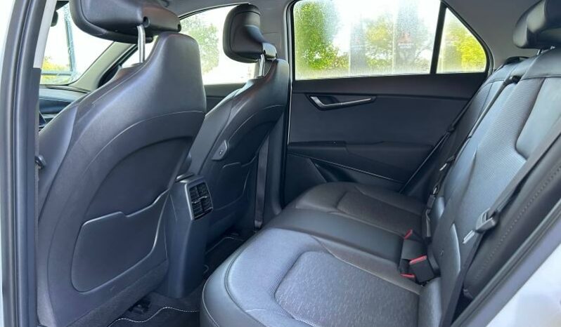 
								KIA Niro full									