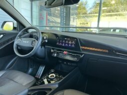 
										KIA Niro full									