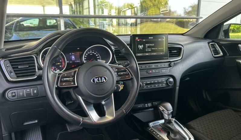 
								KIA Ceed full									