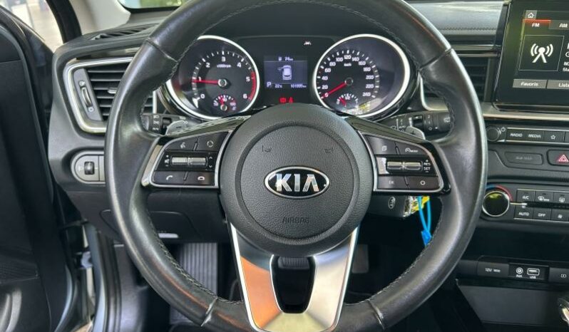 
								KIA Ceed full									