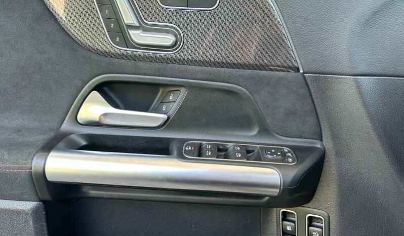 
								MERCEDES-BENZ GLA full									