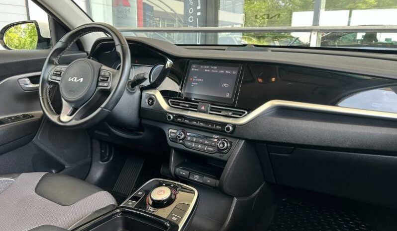 
								KIA e-Niro full									