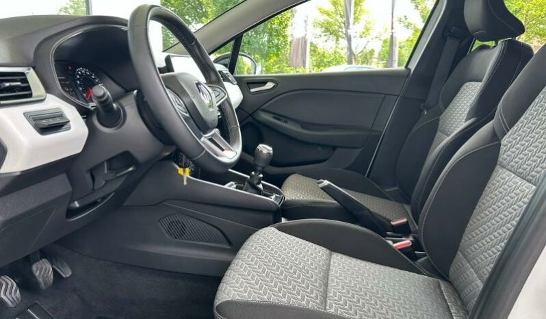 
								RENAULT Clio full									