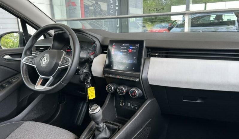 
								RENAULT Clio full									