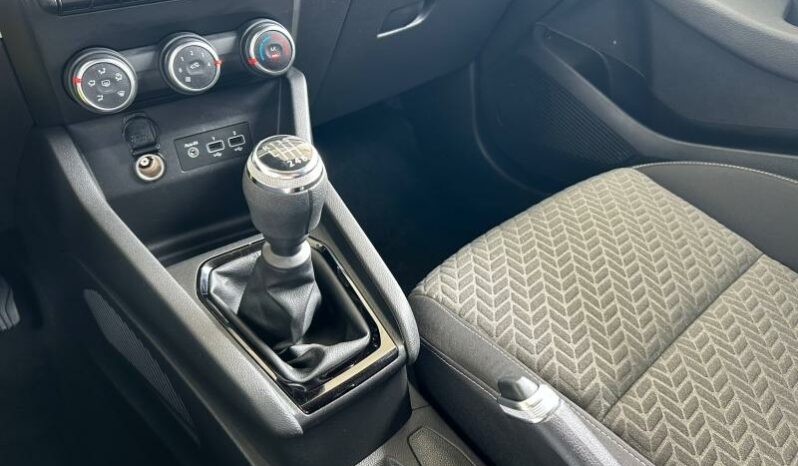 
								RENAULT Clio full									