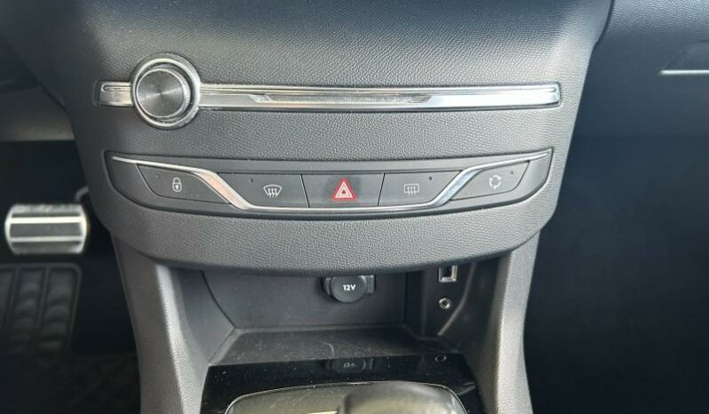 
								PEUGEOT 308 SW full									