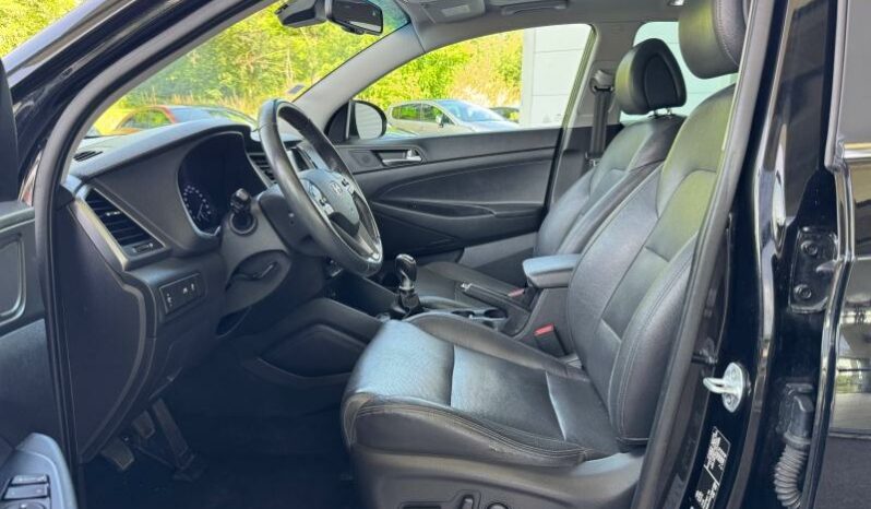 
								HYUNDAI Tucson full									