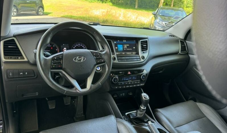 
								HYUNDAI Tucson full									