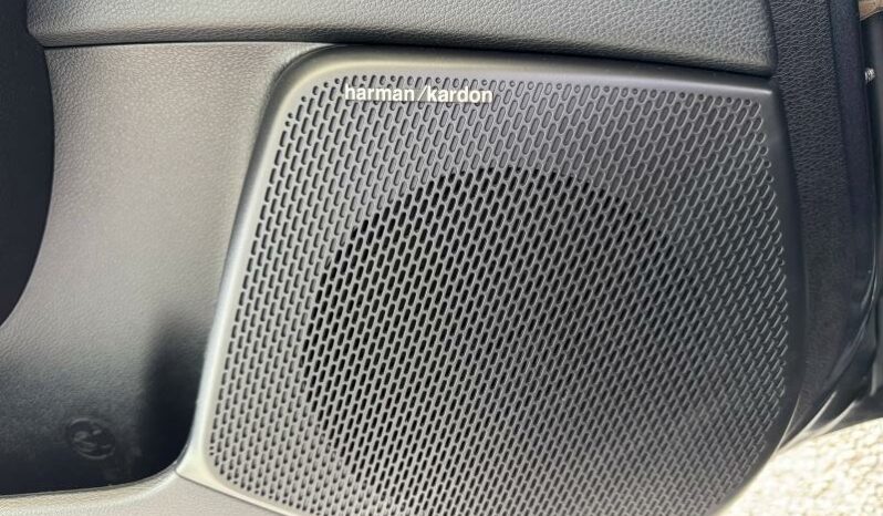 
								KIA e-Soul full									