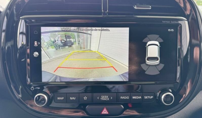 
								KIA e-Soul full									