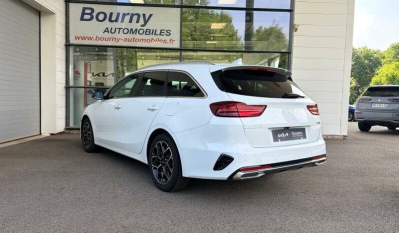 
								KIA Ceed full									