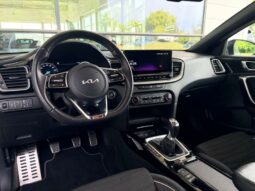
										KIA Ceed full									
