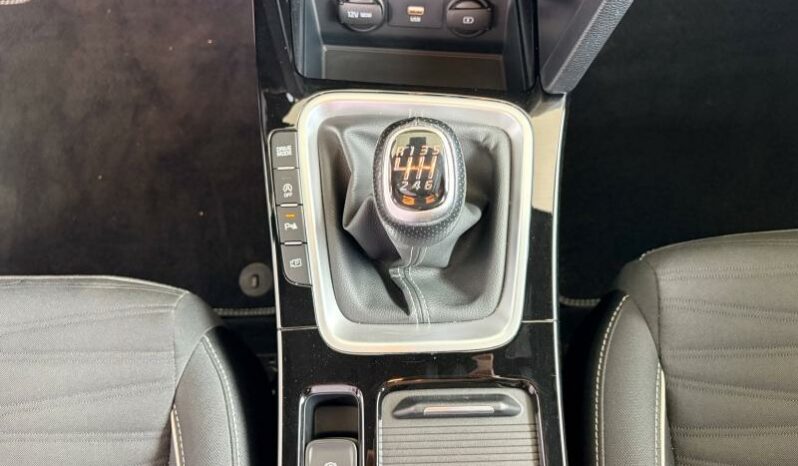 
								KIA Ceed full									