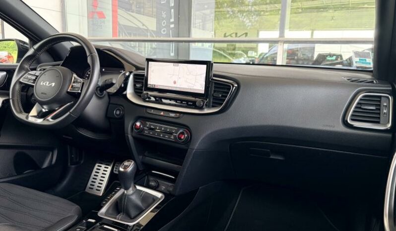 
								KIA Ceed full									