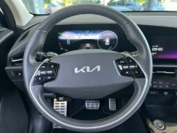 
										KIA Niro full									