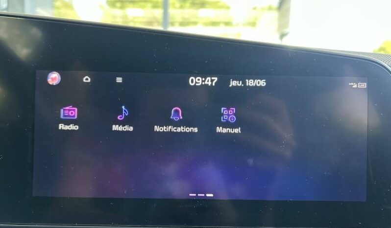 
								KIA Niro full									